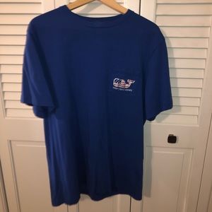 Men’s medium vineyard vines tee